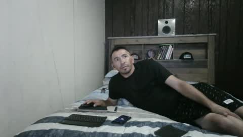 Snapshot of yoloscorpio chatting on 09-09-25, 08:25 FilthyFantasy online show from 09-09-25, 08:25