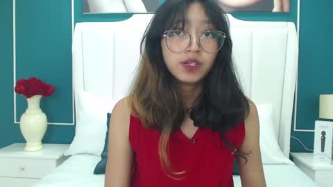 Yommi Winx online show from 12-27-24, 03:09