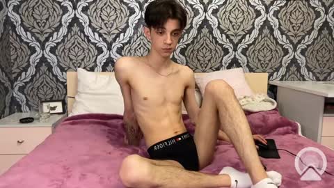 Yoo Dee Ohh online show from 12-17-24, 11:17