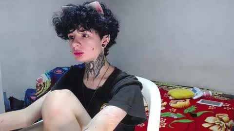 Snapshot of yoonbum_ chatting on 11-03-25, 12:57 Little Mike Independent model online show from 11-03-25, 12:57