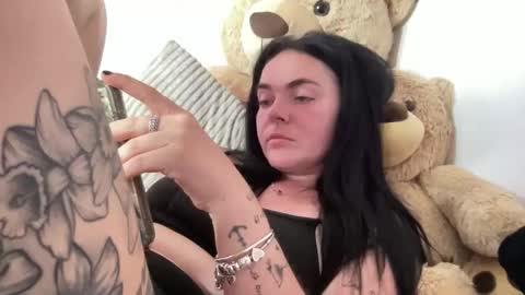 Yorkshire Girly online show from 05-30-26, 07:49