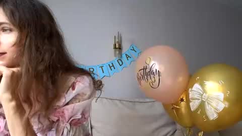 Snapshot of you_desire chatting on 06-19-26, 10:52 Liliya online show from 06-19-26, 10:52