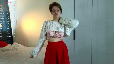 Snapshot of you_fell_in_love chatting on 05-22-26, 07:15 Elizabeth brunette -- Darline blonde online show from 05-22-26, 07:15