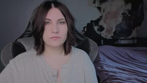 Snapshot of you_lika chatting on 05-10-26, 02:06 Lika online show from 05-10-26, 02:06