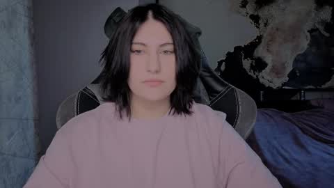 Snapshot of you_lika chatting on 06-06-26, 02:27 Lika online show from 06-06-26, 02:27