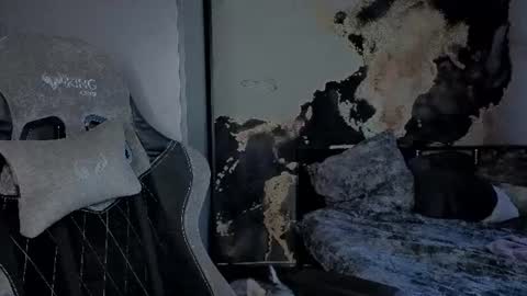Snapshot of you_lika chatting on 06-21-26, 02:36 Lika online show from 06-21-26, 02:36
