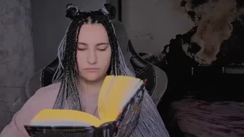 Snapshot of you_lika chatting on 07-11-26, 02:36 Lika online show from 07-11-26, 02:36