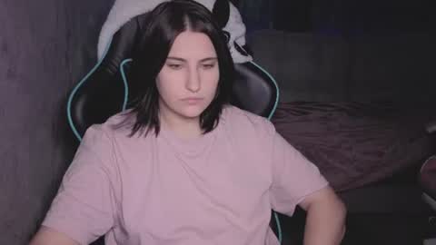Snapshot of you_lika chatting on 07-22-26, 03:31 Lika online show from 07-22-26, 03:31
