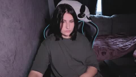 Snapshot of you_lika chatting on 07-23-26, 02:53 Lika online show from 07-23-26, 02:53