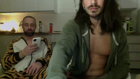 Snapshot of youcallmerobert chatting on 07-09-26, 03:21 youcallmerobert online show from 07-09-26, 03:21