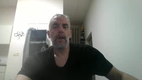 CrayZio online show from 02-10-26, 06:39