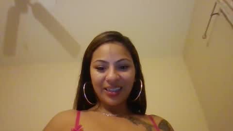 Snapshot of youluvkitty chatting on 03-08-26, 02:59 youluvkitty online show from 03-08-26, 02:59