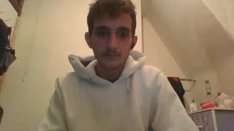 Snapshot of youndadd chatting on 10-18-25, 07:47 youndadd online show from 10-18-25, 07:47