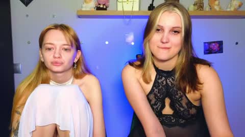 Anna and Luna online show from 05-22-26, 06:02