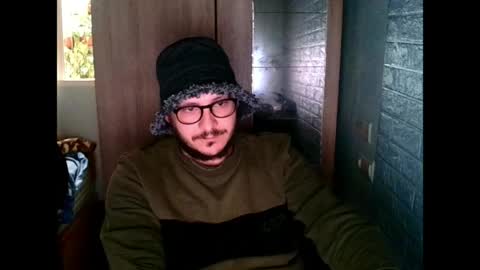 A... online show from 04-03-26, 12:14