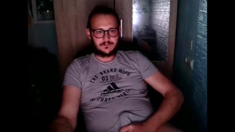 A... online show from 04-11-26, 06:34