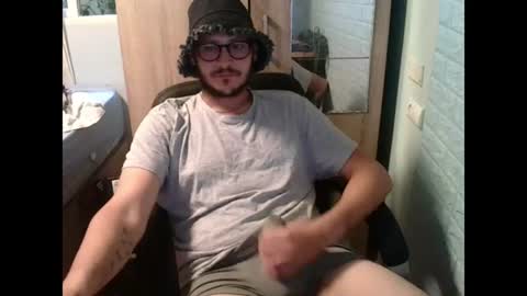 A... online show from 06-18-26, 07:19