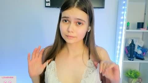 Julia Next stream  online show from 06-03-26, 05:51