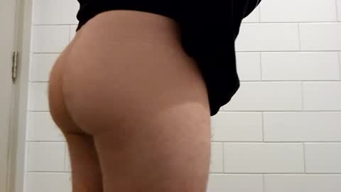 your cutie boy online show from 01-26-25, 04:51