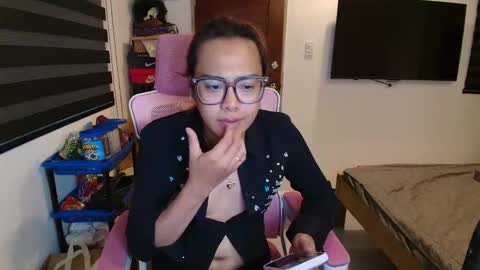 your_dreamgirlxxx69 online show from 03-06-26, 02:35