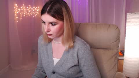 Freya online show from 12-25-24, 03:17