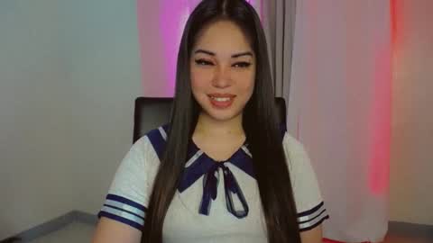 Snapshot of your_gwen22 chatting on 12-06-24, 10:19 GWEN online show from 12-06-24, 10:19