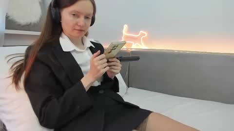 Snapshot of your_librarian chatting on 06-29-26, 07:03 Your Librarian online show from 06-29-26, 07:03