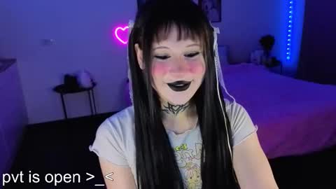 Eva online show from 09-10-25, 05:46