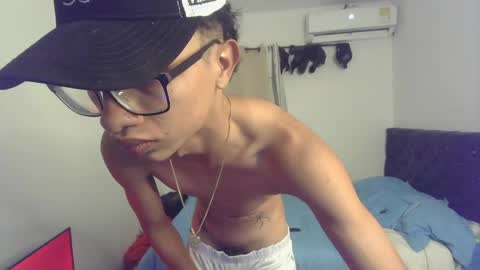 your_master7 online show from 03-18-26, 02:15