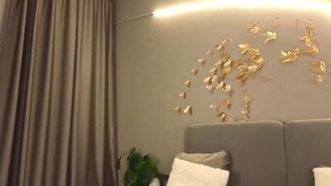 Jessica Loyd online show from 03-03-25, 12:37