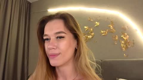 Jessica Loyd online show from 03-06-25, 05:46