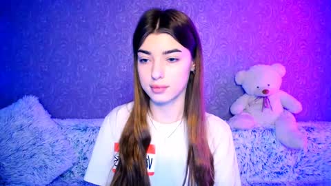 Snapshot of your_moon18 chatting on 12-24-24, 06:33 Zarina online show from 12-24-24, 06:33