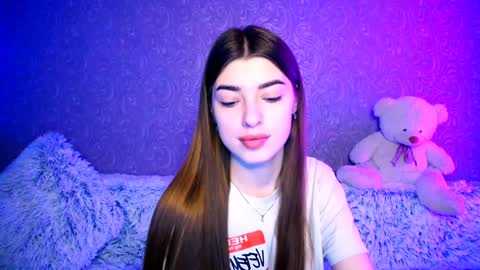 Snapshot of your_moon18 chatting on 01-03-25, 02:51 Zarina online show from 01-03-25, 02:51