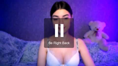 Snapshot of your_moon18 chatting on 01-11-25, 09:25 Zarina online show from 01-11-25, 09:25