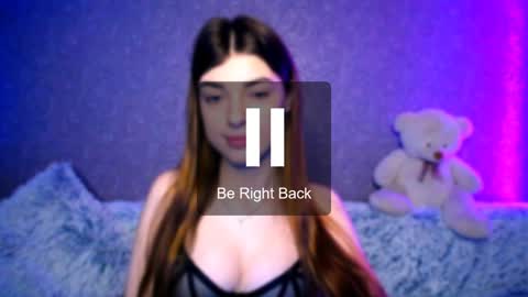 Snapshot of your_moon18 chatting on 01-14-25, 01:36 Zarina online show from 01-14-25, 01:36