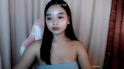 Snapshot of your_pinay_ivy chatting on 02-13-25, 06:20 your_pinay_ivy online show from 02-13-25, 06:20