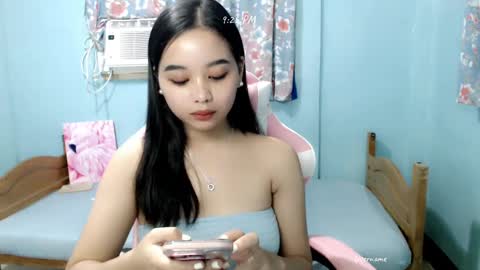 Snapshot of your_pinay_ivy chatting on 02-23-25, 05:07 your_pinay_ivy online show from 02-23-25, 05:07