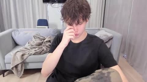 your_shy_guy online show from 01-16-25, 07:20