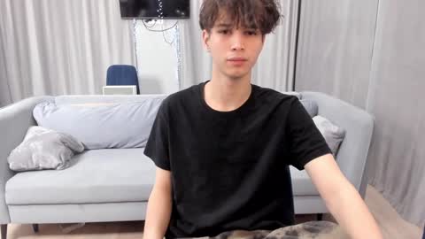 your_shy_guy online show from 01-19-25, 08:41