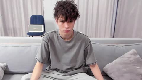 your_shy_guy online show from 01-23-25, 07:54