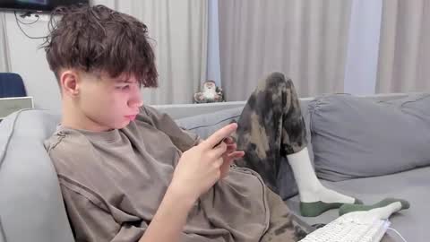 your_shy_guy online show from 02-03-25, 01:30