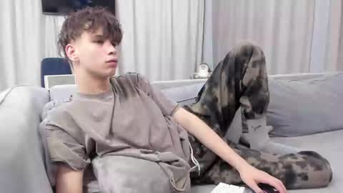 your_shy_guy online show from 02-08-25, 02:05