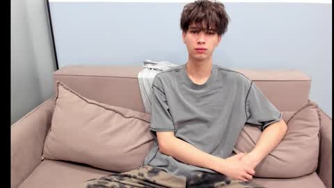 your_shy_guy online show from 10-29-25, 05:42