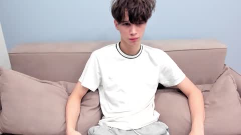 your_shy_guy online show from 02-07-26, 01:42