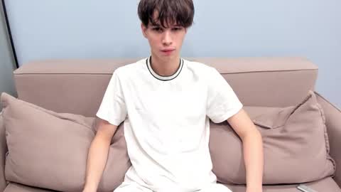 your_shy_guy online show from 02-08-26, 03:21