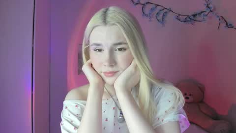 Alice online show from 03-18-26, 04:43