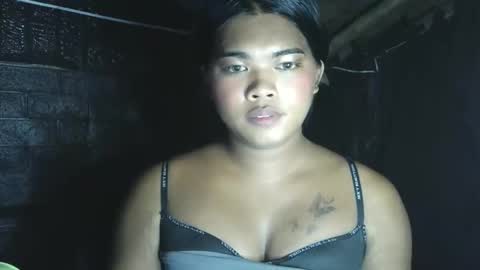 Snapshot of yourasian_kendal chatting on 05-11-26, 02:45 Kendal online show from 05-11-26, 02:45