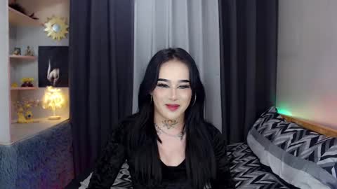 Snapshot of yourasiancockisontop chatting on 01-12-25, 11:15 kim online show from 01-12-25, 11:15