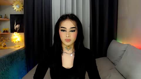 Snapshot of yourasiancockisontop chatting on 01-23-25, 12:41 kim online show from 01-23-25, 12:41