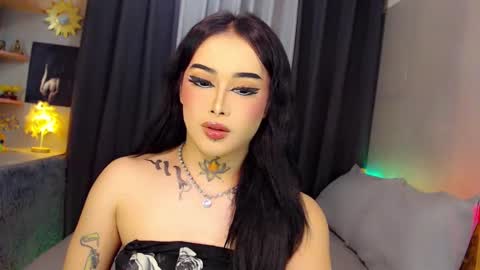 Snapshot of yourasiancockisontop chatting on 01-24-25, 09:06 kim online show from 01-24-25, 09:06